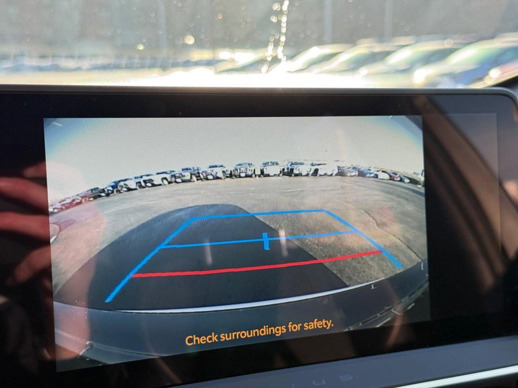 Used 2024 Toyota Prius XLE image 21