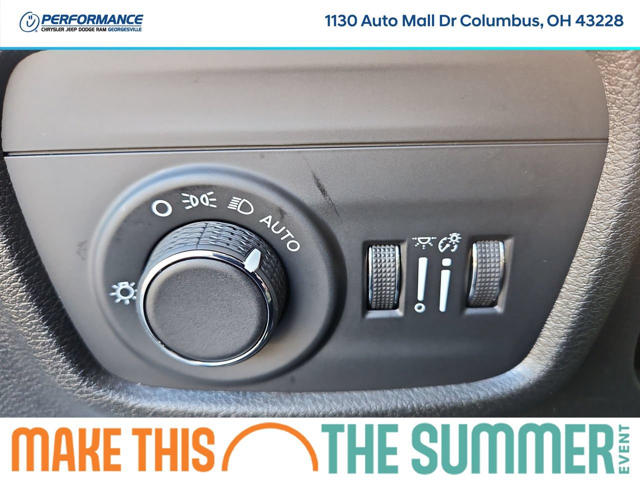 New 2026 Jeep Grand Cherokee Altitude AWD/4WD image 29