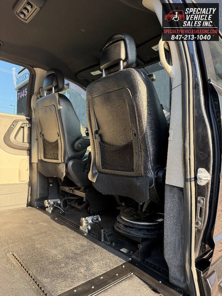 Used 2018 Dodge Grand Caravan SXT FWD image 20