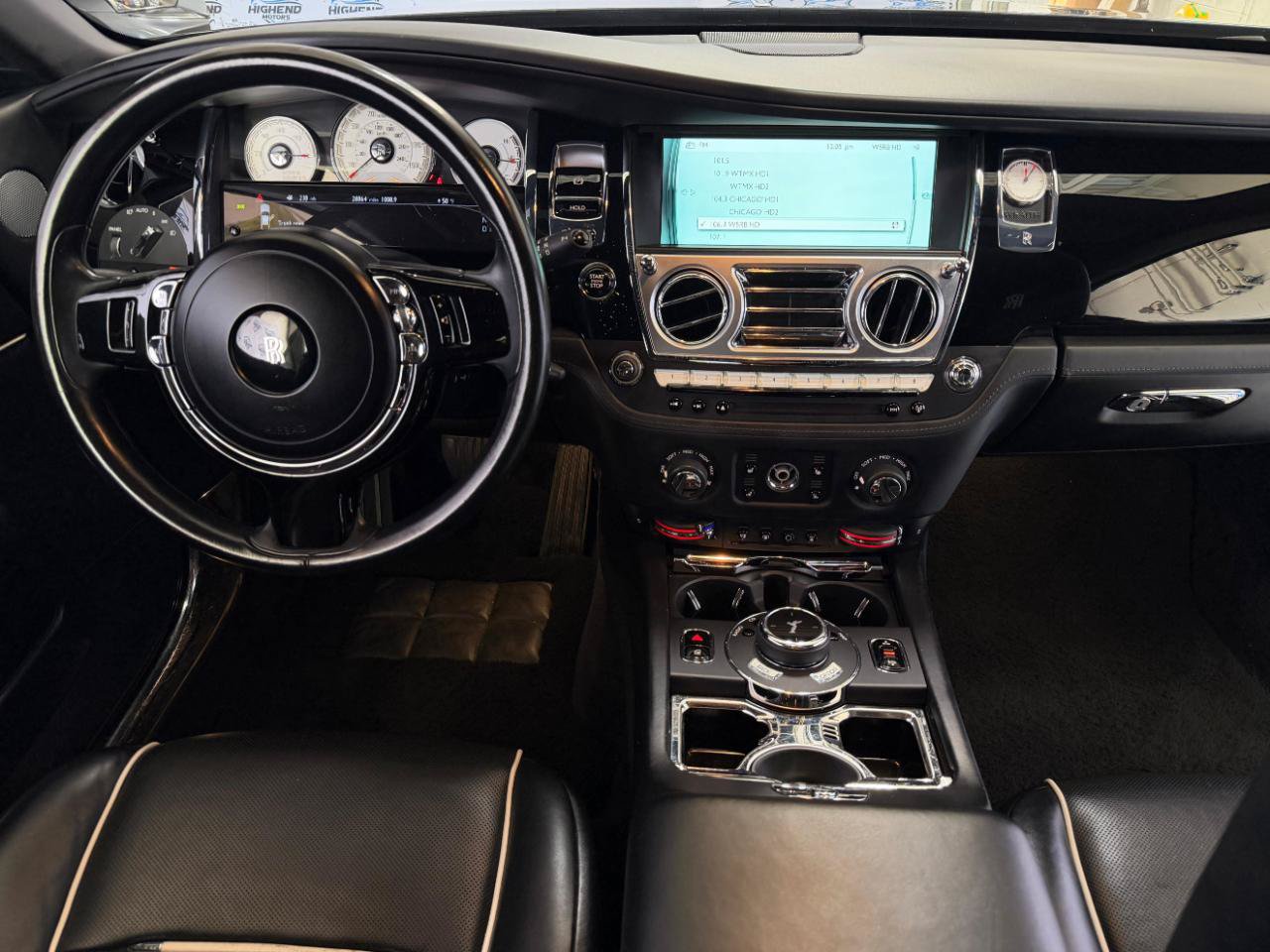 Used 2016 Rolls-Royce Wraith RWD image 23