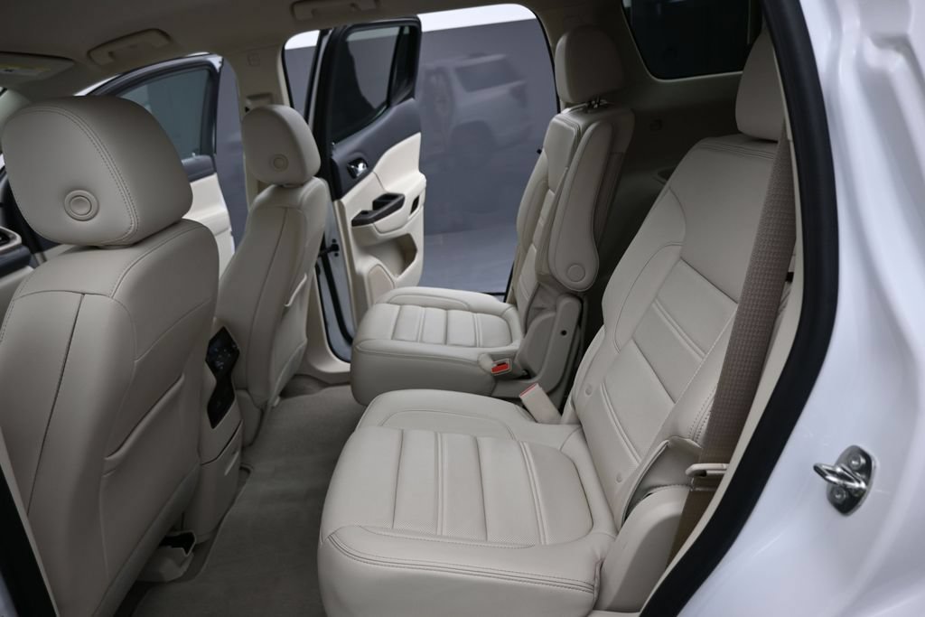 Used 2023 GMC Acadia Denali AWD/4WD image 21