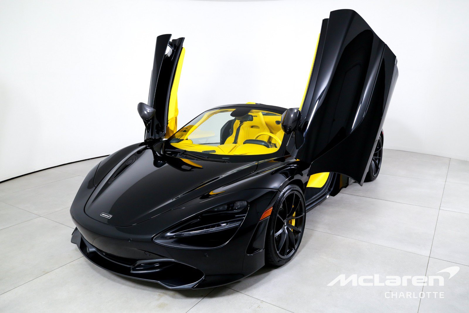 Used 2022 McLaren 720S Spider RWD image 6