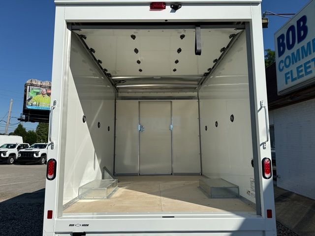 New 2024 Chevrolet Express 3500 Work Van w/ Power Convenience Package image 21