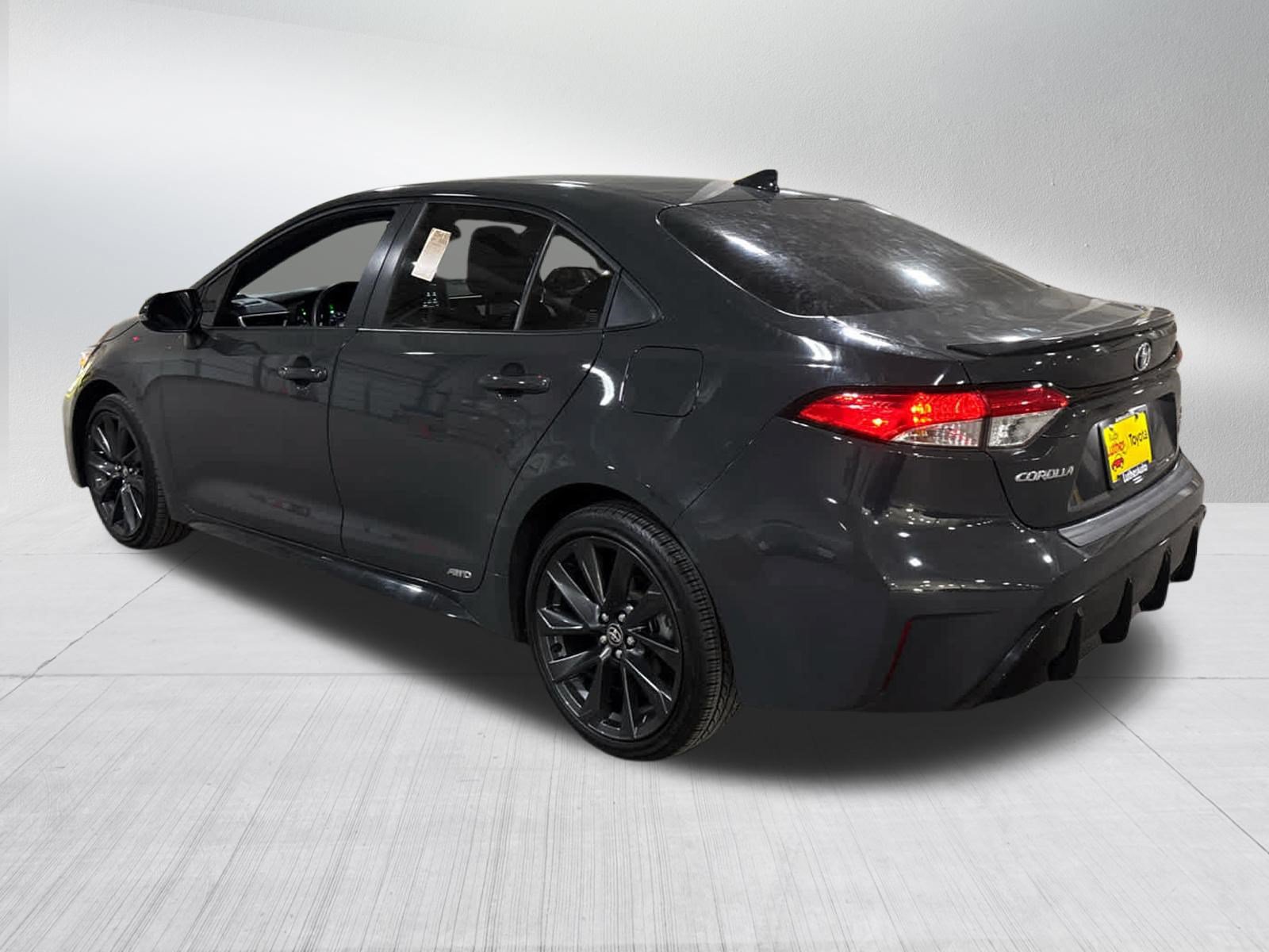 Certified 2024 Toyota Corolla SE AWD/4WD image 4