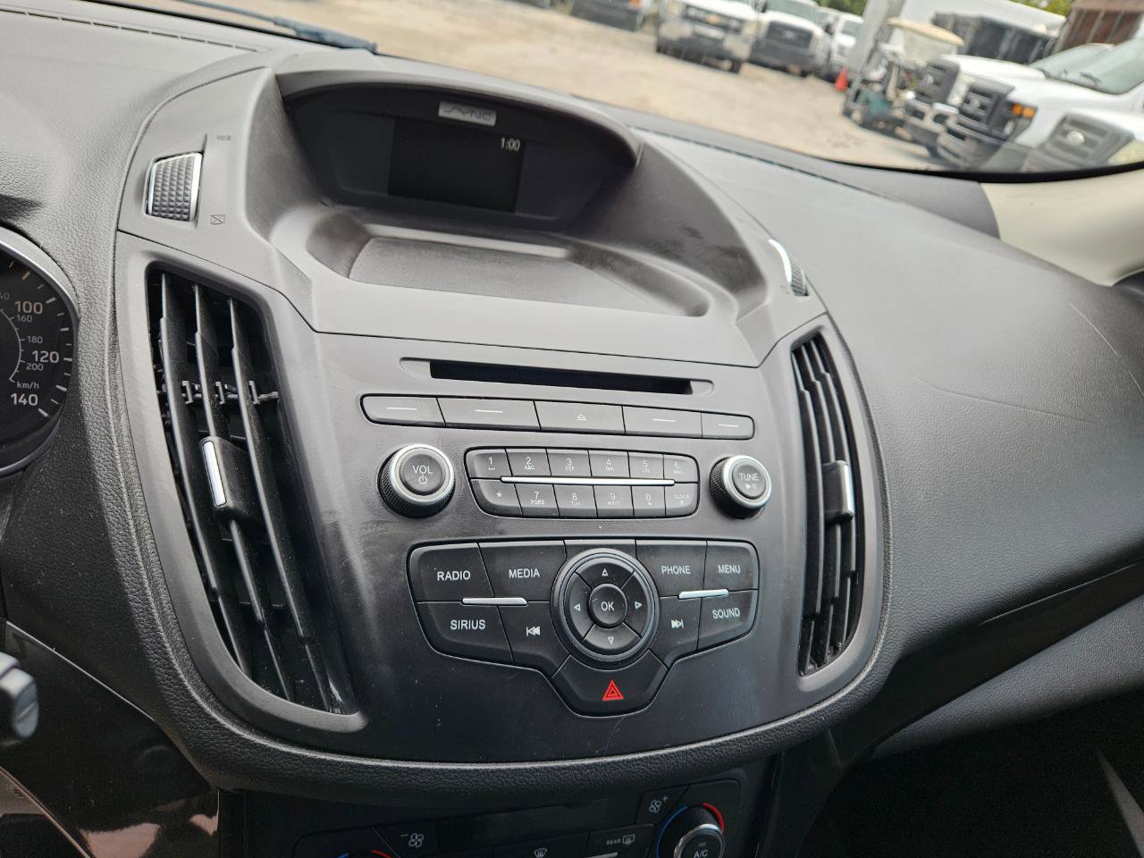 Used 2017 Ford Escape SE w/ SE Sport Appearance Package image 12