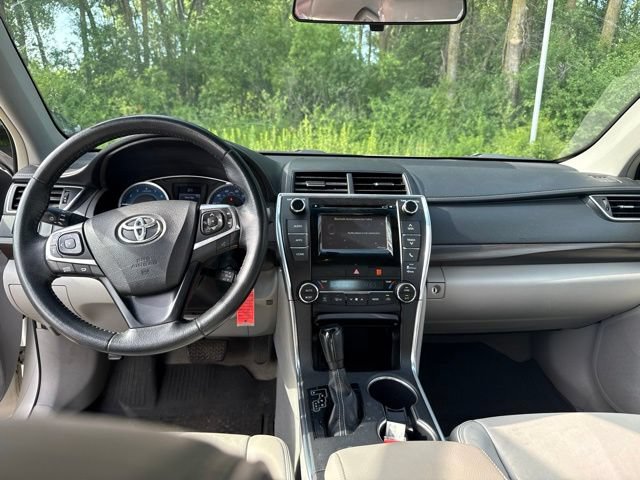 Used 2015 Toyota Camry XLE FWD image 7