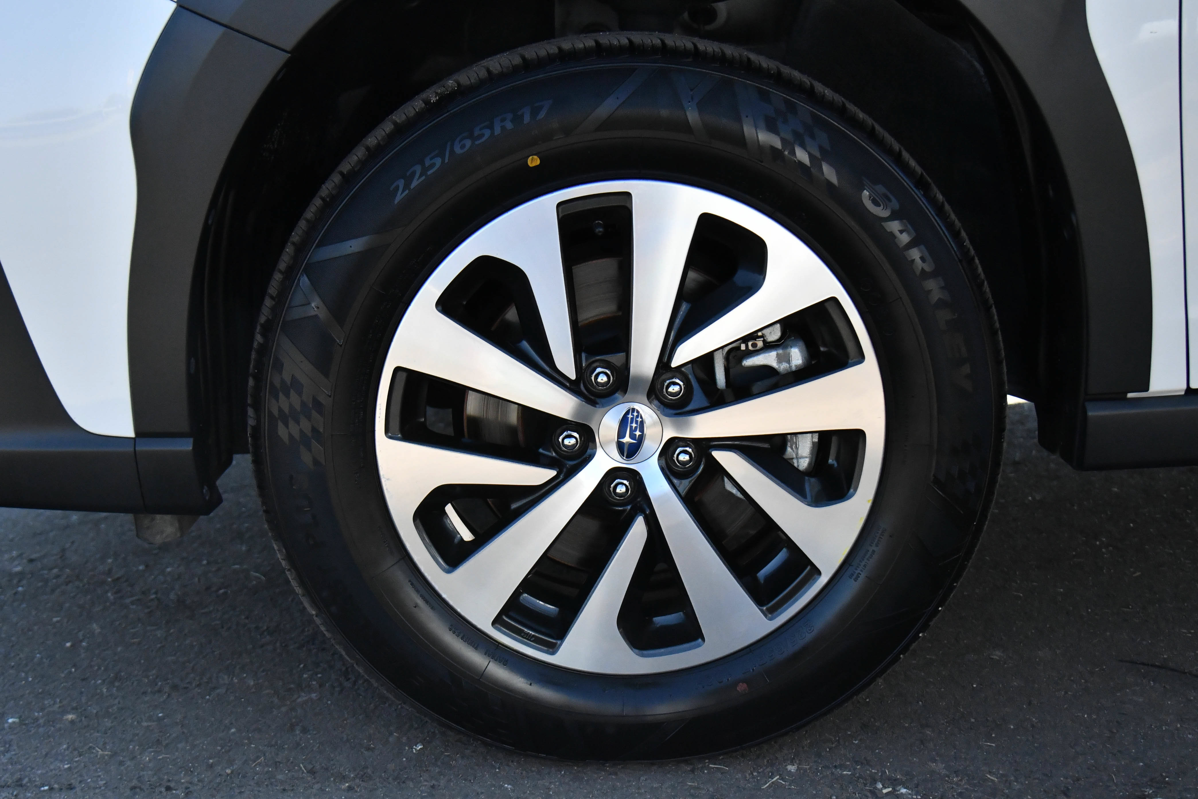 Used 2023 Subaru Outback Premium AWD/4WD image 12