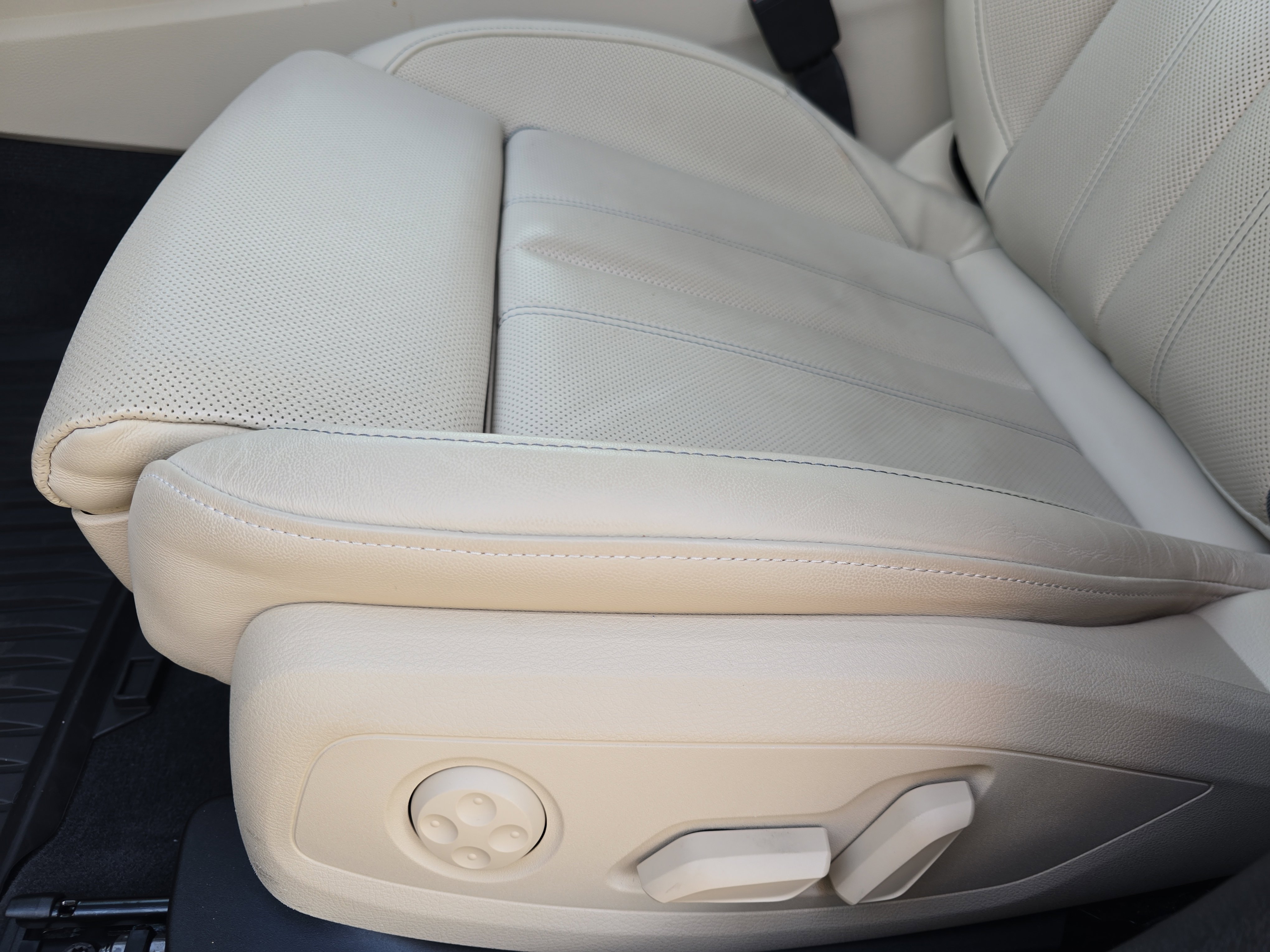 Used 2023 Audi A5 2.0T Premium Plus w/ Premium Plus image 29