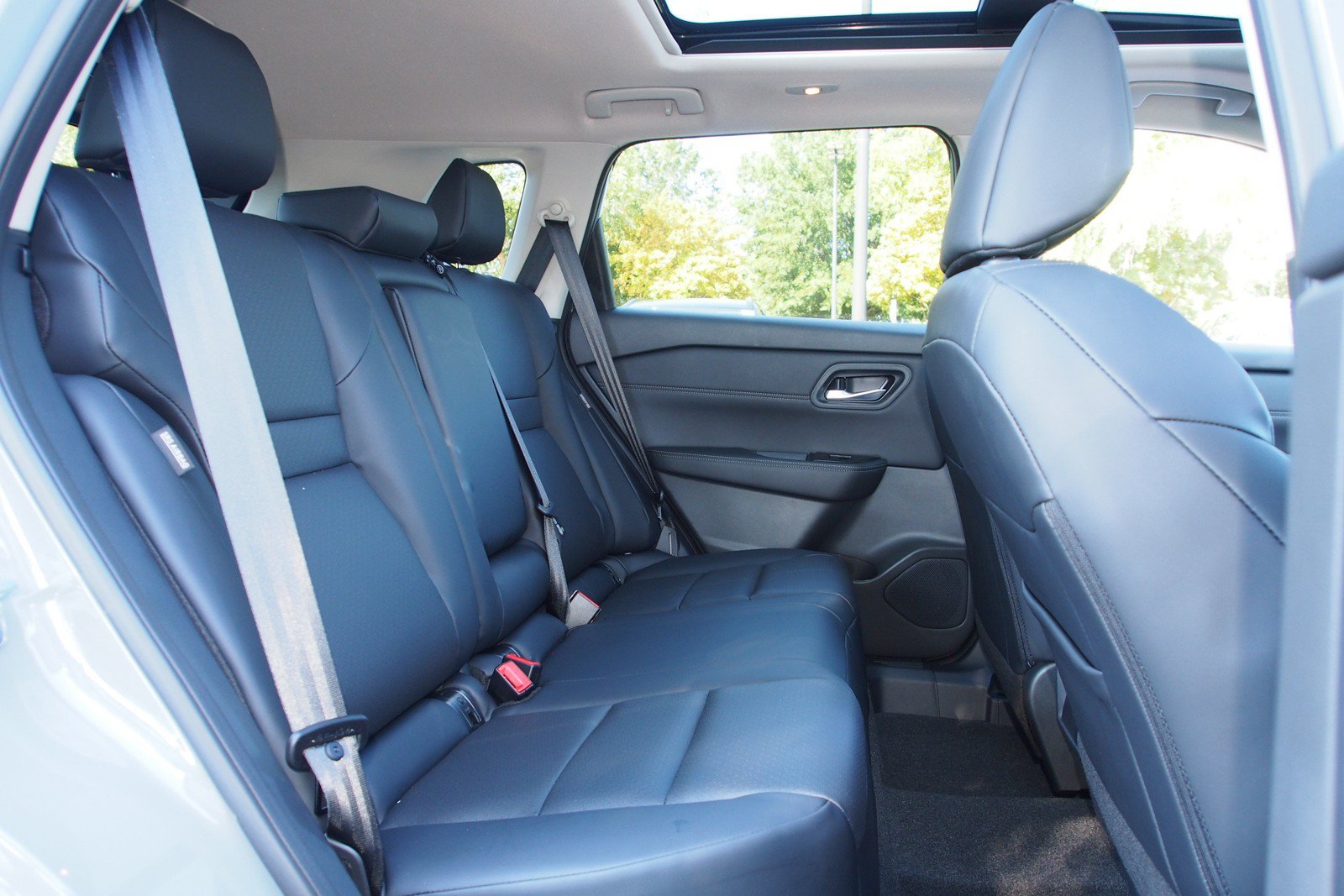 New 2026 Nissan Rogue Dark Armor FWD image 14