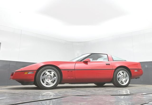 Used 1990 Chevrolet Corvette Coupe RWD image 41