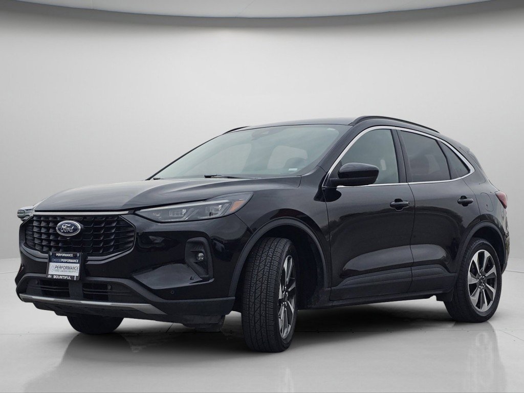 Used 2024 Ford Escape Platinum image 18