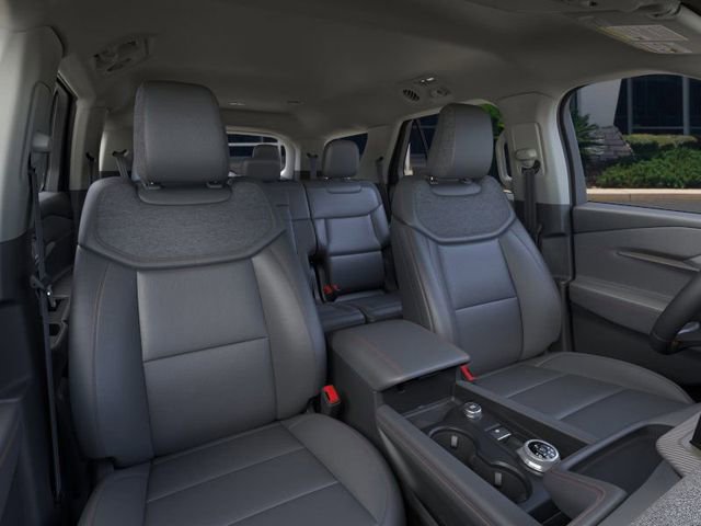 New 2026 Ford Explorer Active w/ Active Comfort Package image 10