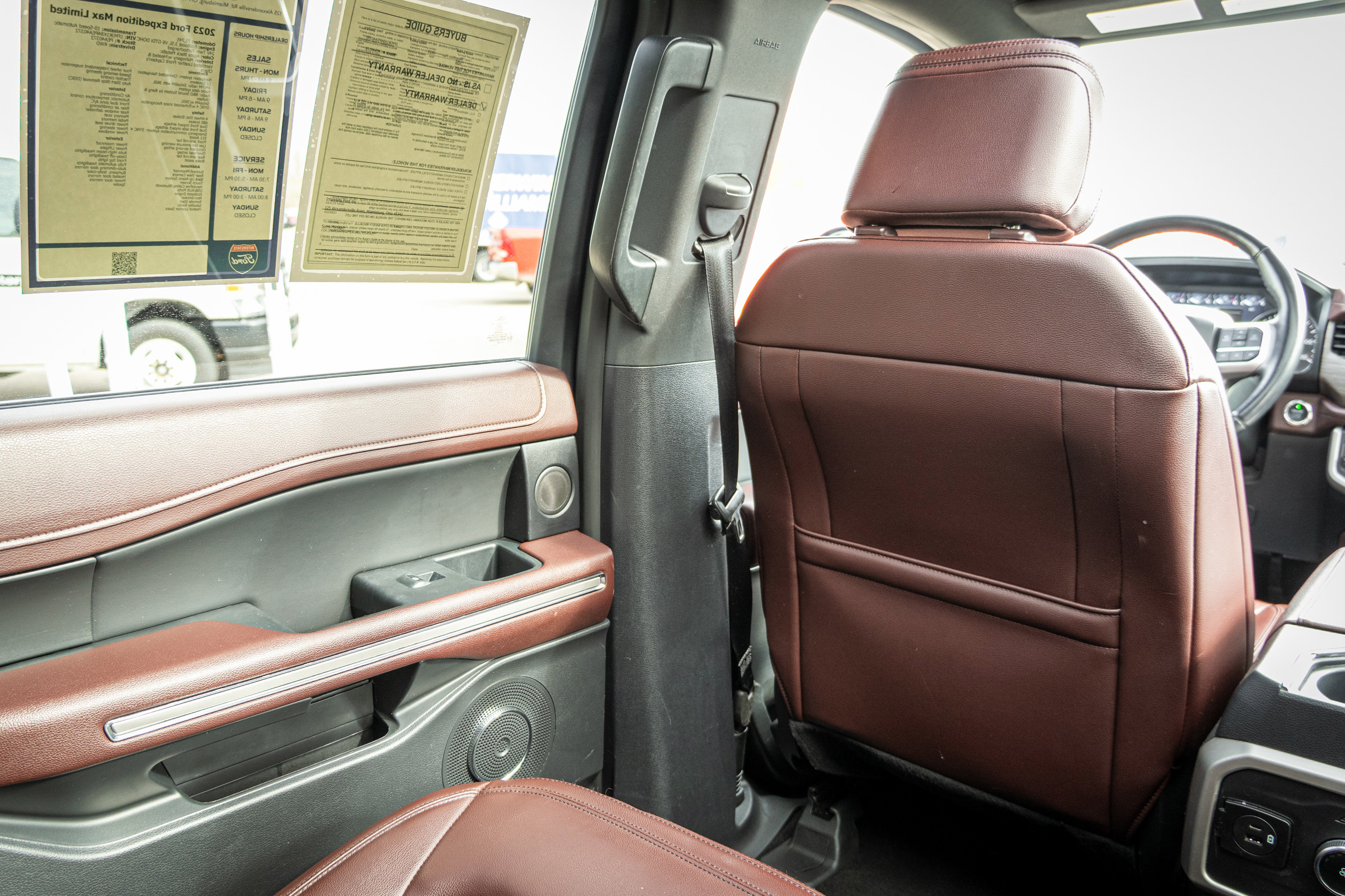 Used 2023 Ford Expedition Max Limited image 26