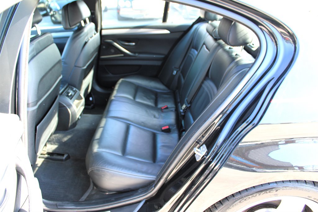 Used 2016 BMW 550i Sedan RWD image 18