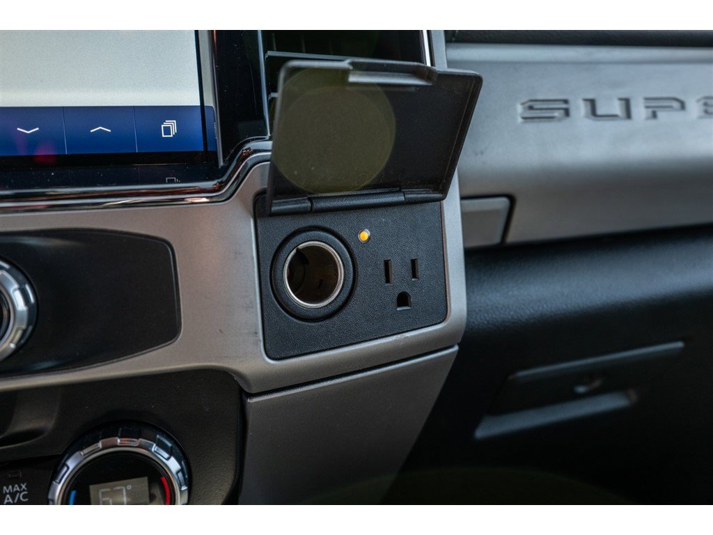 Used 2022 Ford F250 Lariat w/ Lariat Ultimate Package image 23