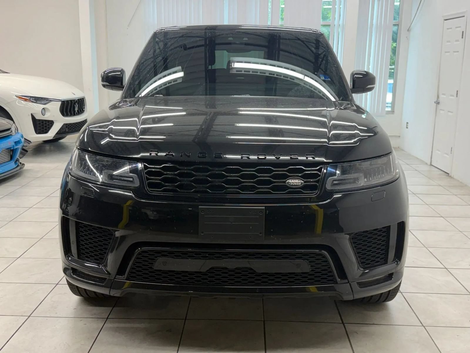 Used 2022 Land Rover Range Rover Sport HST AWD/4WD image 2