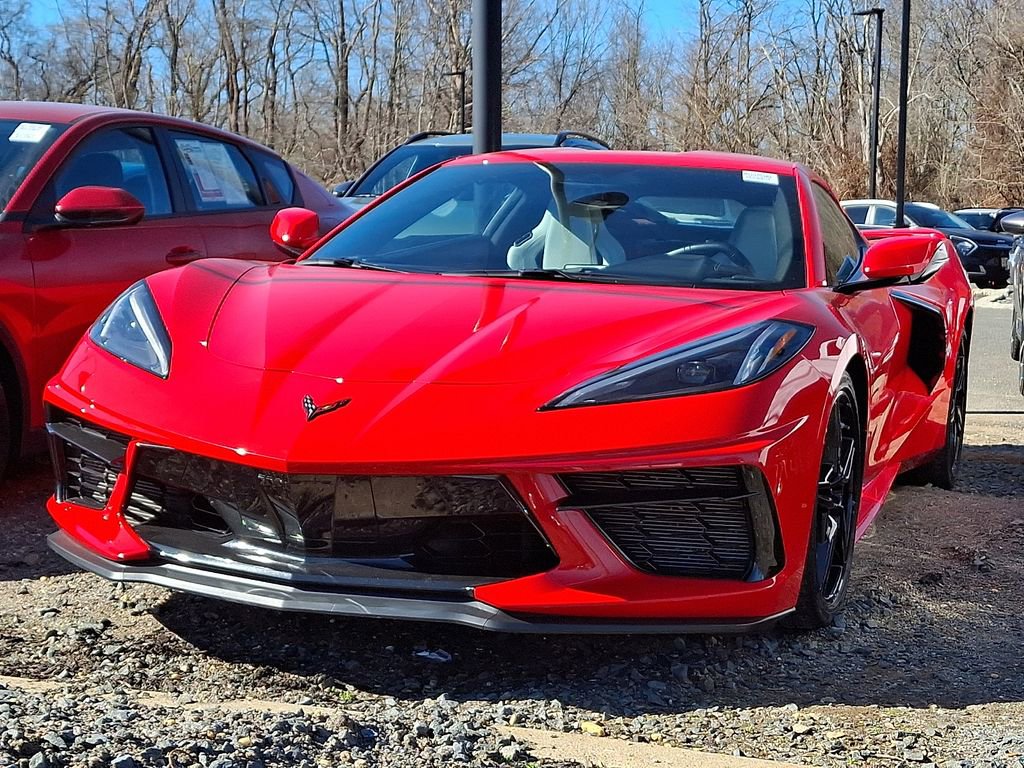 Used 2021 Chevrolet Corvette Stingray Coupe w/ Z51 Performance Package image 3