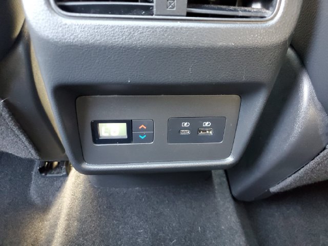 Used 2021 Nissan Rogue SL FWD image 18