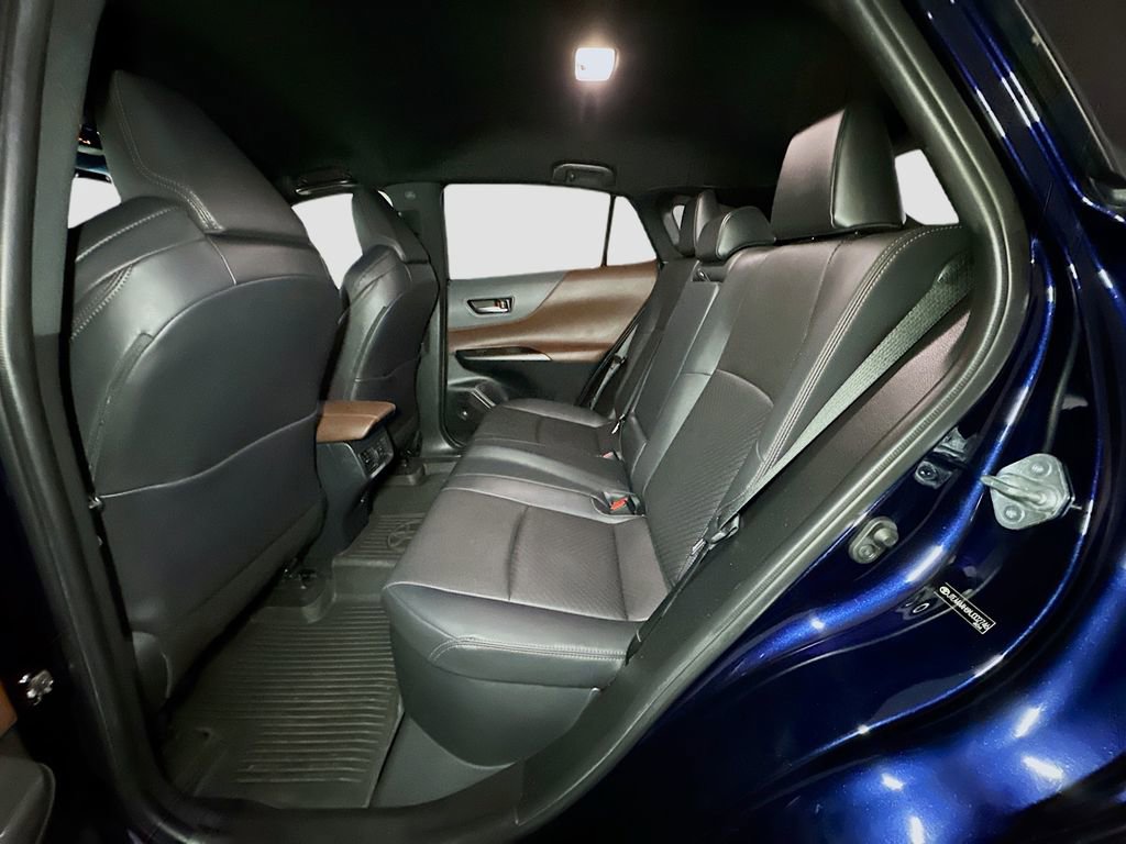 Used 2021 Toyota Venza XLE w/ Softex Package AWD/4WD image 28