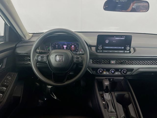 Certified 2025 Honda Accord LX image 18
