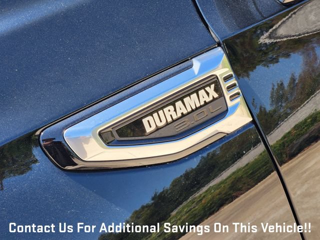 New 2026 GMC Yukon Denali w/ Denali Reserve Package AWD/4WD image 8
