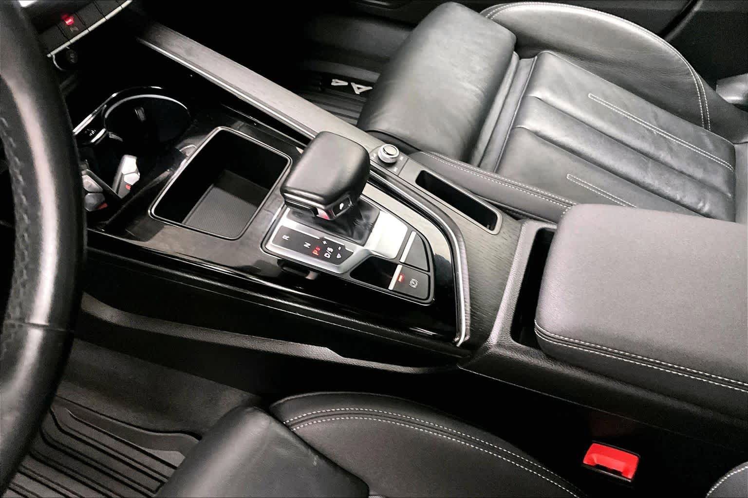 Used 2021 Audi A4 2.0T Premium w/ Convenience Package AWD/4WD image 16
