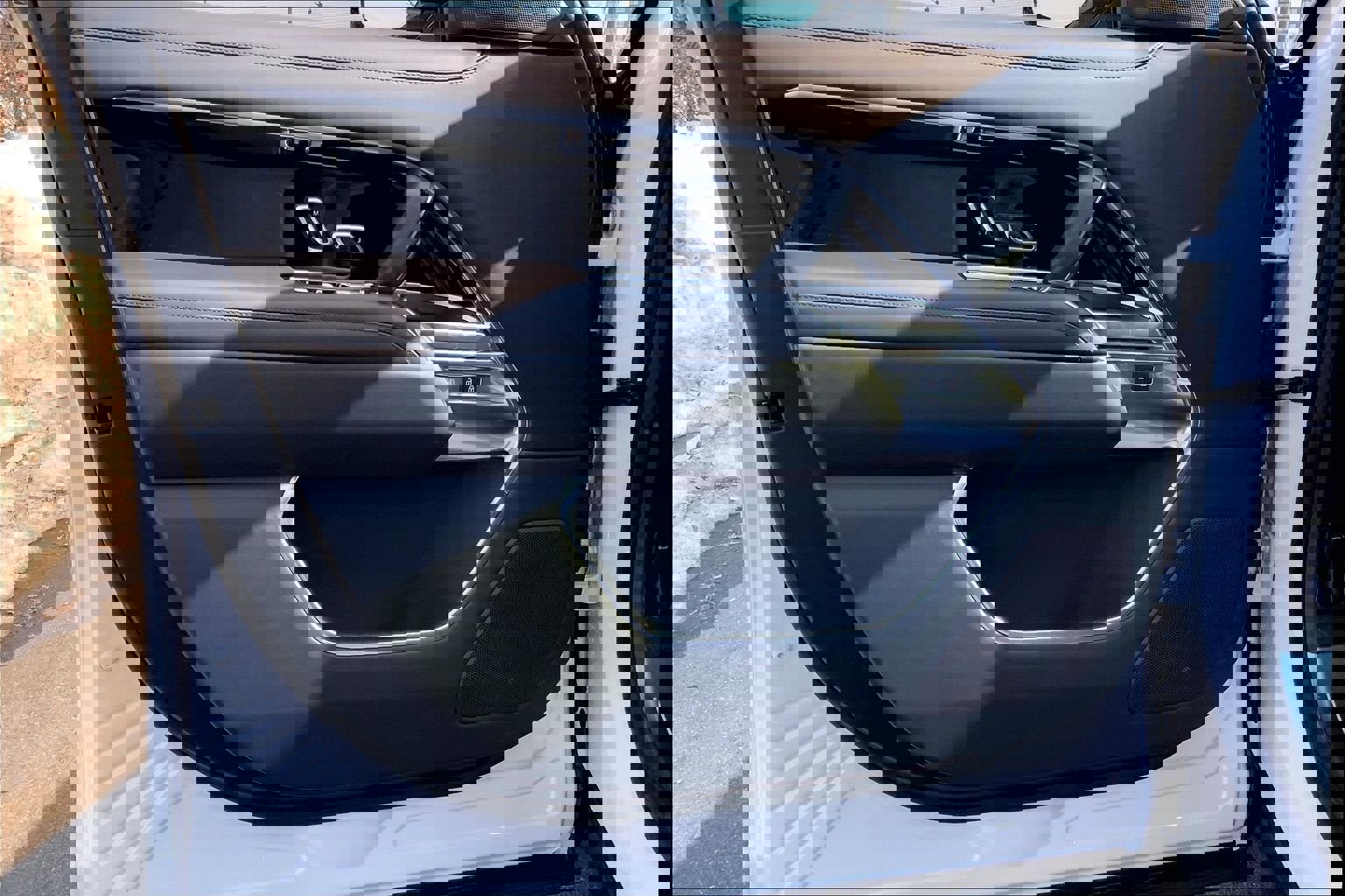 New 2026 Land Rover Range Rover SE image 10