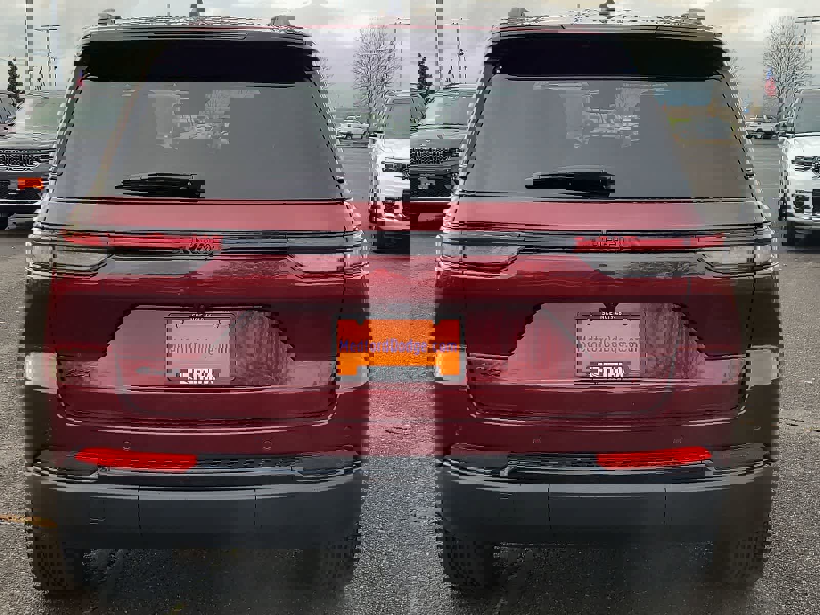 New 2025 Jeep Grand Cherokee Altitude image 13