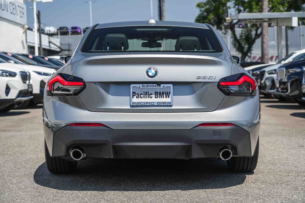 Used 2025 BMW 230i Coupe RWD image 7