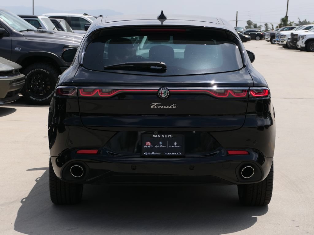 Used 2025 Alfa Romeo Tonale w/ Premium Package AWD/4WD image 6