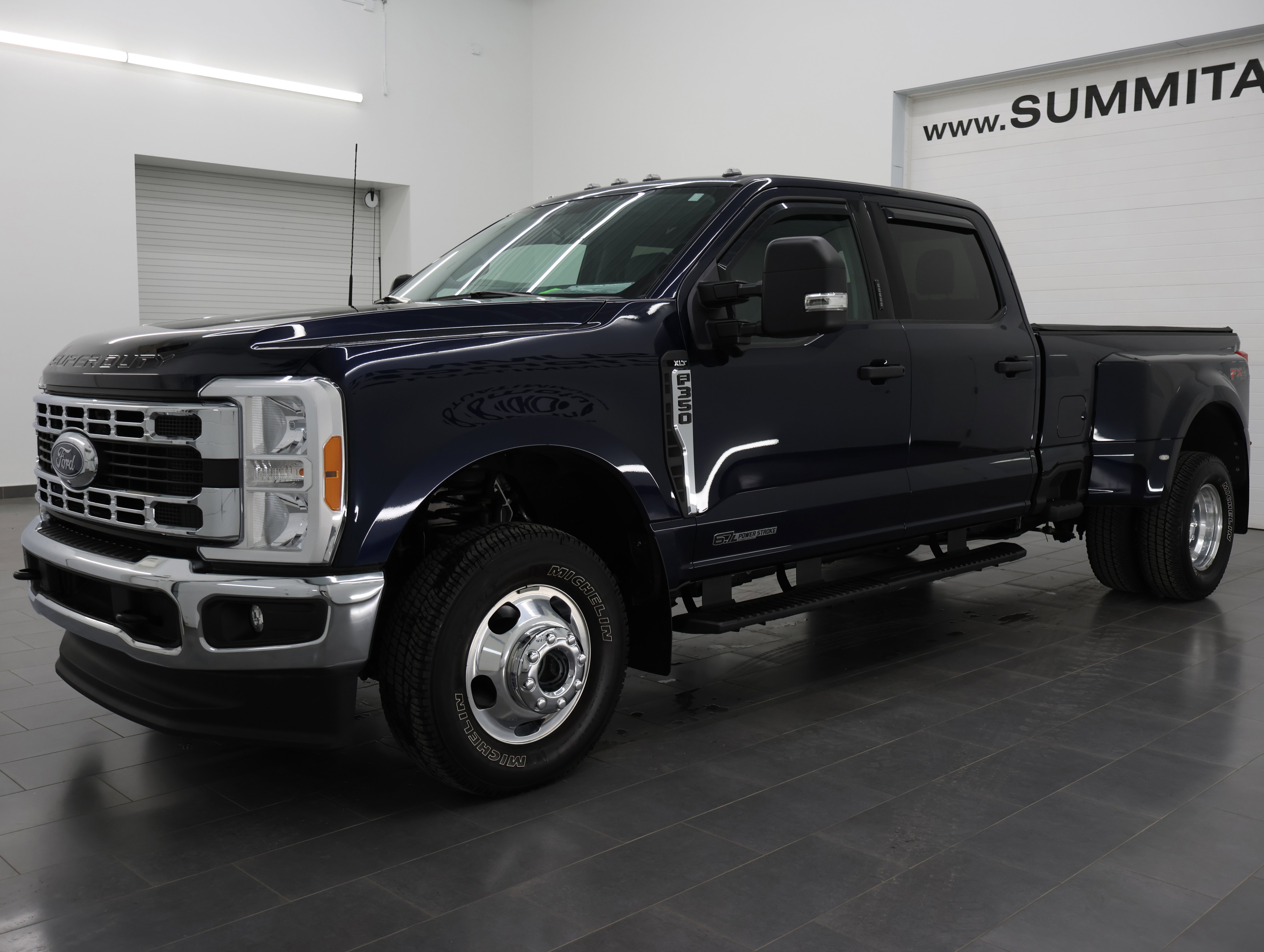 Used 2023 Ford F350 XLT w/ 360-Degree Camera Package image 7