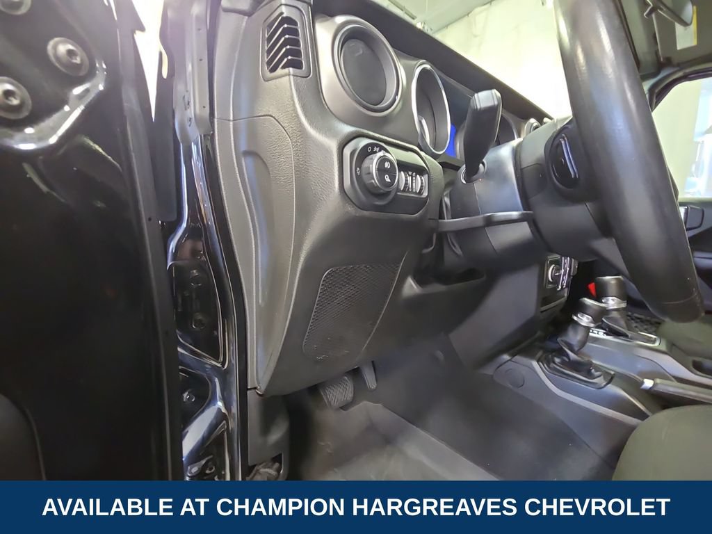 Used 2022 Jeep Gladiator Sport AWD/4WD image 32