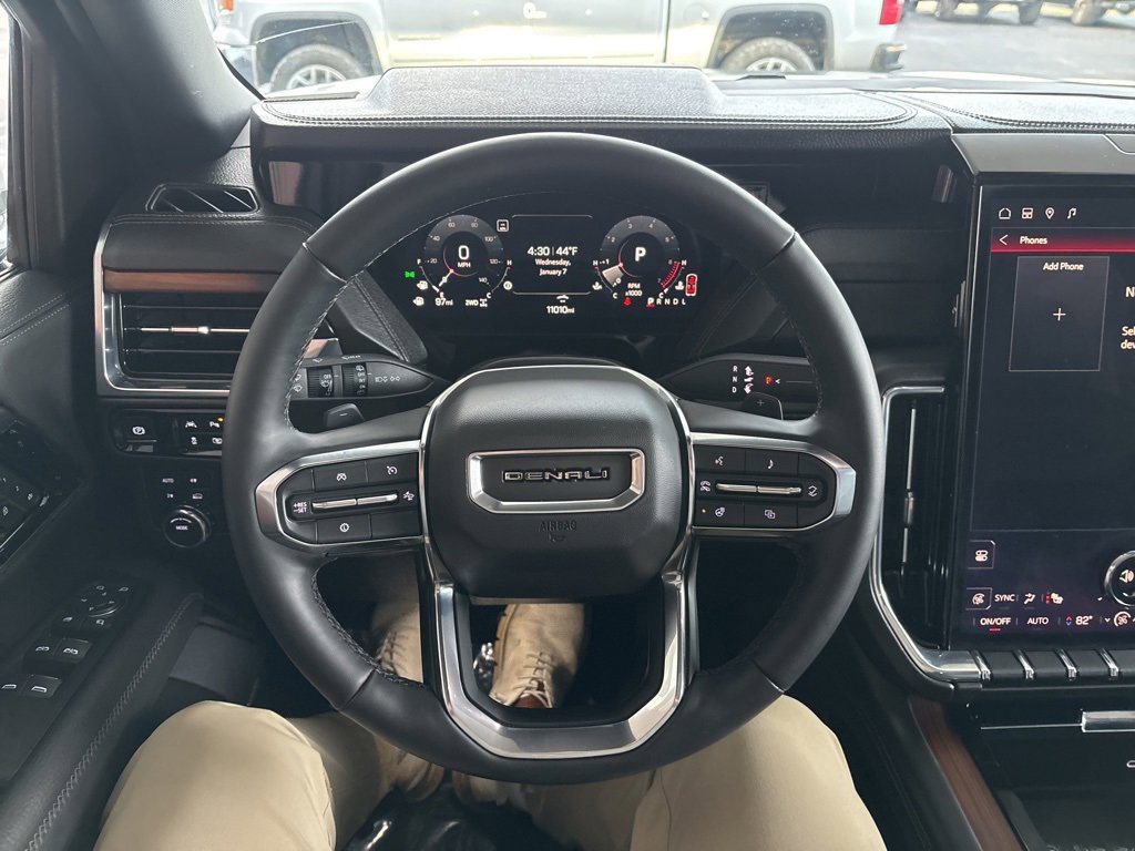 Used 2025 GMC Yukon Denali image 11