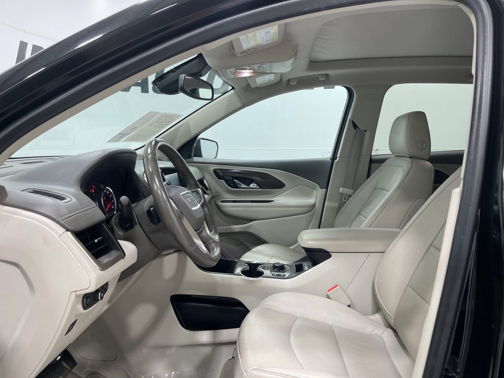 Used 2018 GMC Terrain Denali w/ Advanced Safety Package image 12
