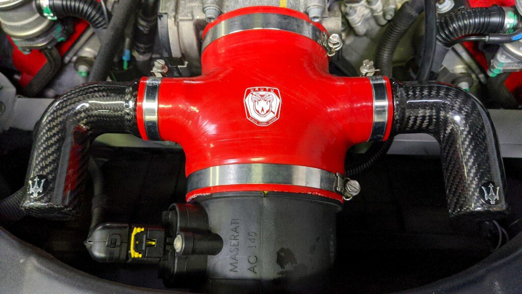 Used 2014 Maserati GranTurismo Sport RWD image 31