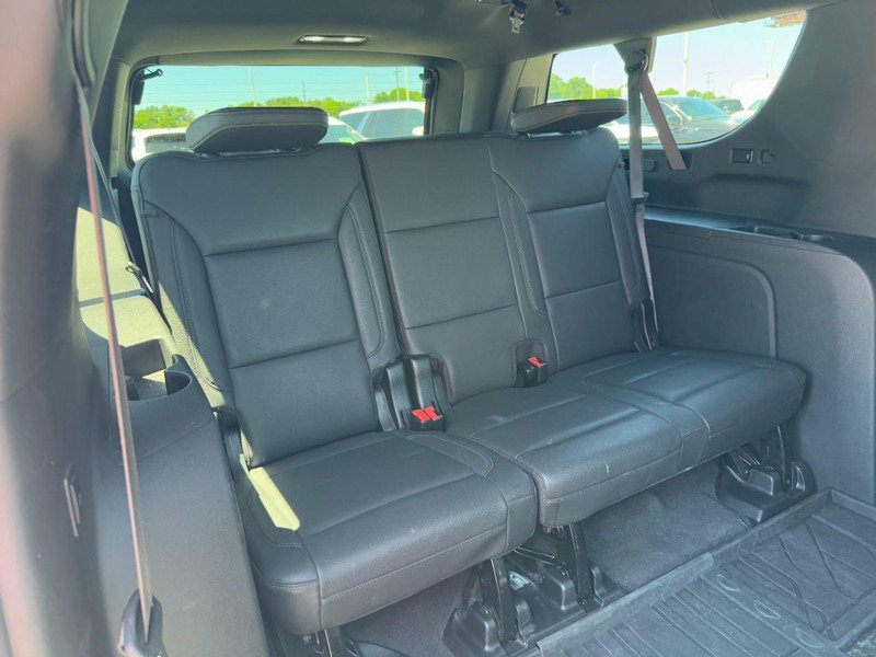 Used 2024 Chevrolet Suburban LT w/ LT Signature Package AWD/4WD image 11
