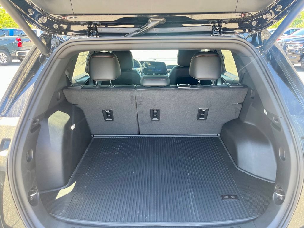 New 2026 Chevrolet Equinox RS w/ Convenience Package III AWD/4WD image 4