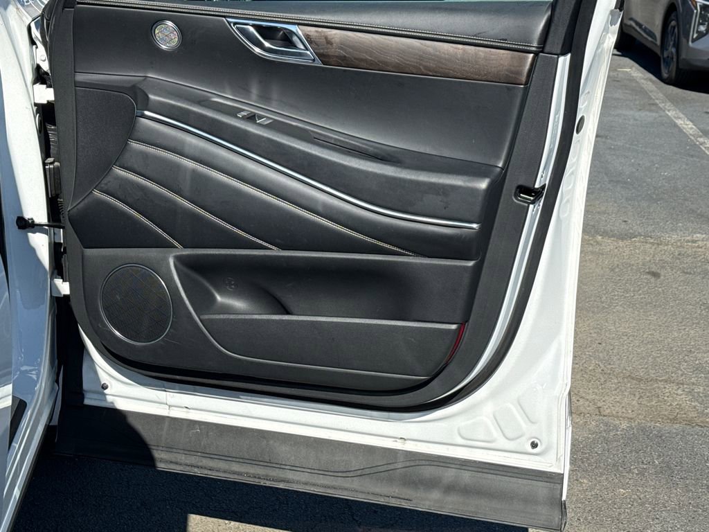 Used 2024 Genesis GV80 2.5T image 14