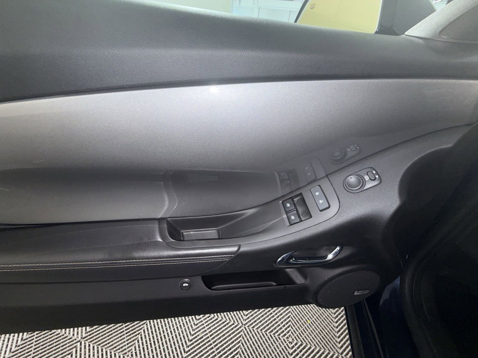 Used 2012 Chevrolet Camaro LT w/ RS Package image 15