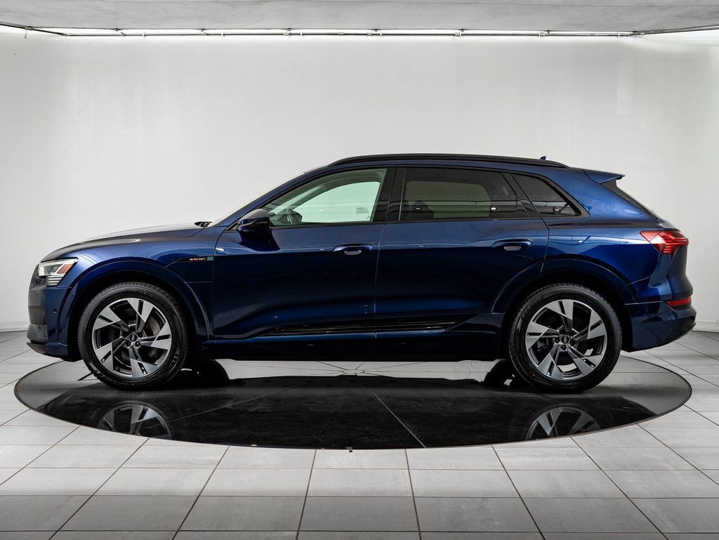 Used 2021 Audi e-tron Premium w/ Convenience Plus Package AWD/4WD image 11