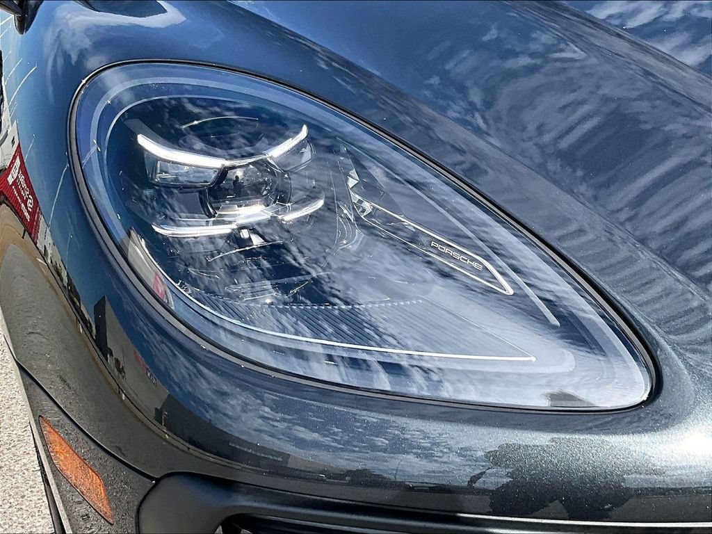 Certified 2023 Porsche Macan S AWD/4WD image 12