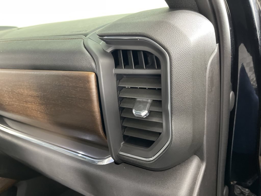 Certified 2023 Chevrolet Silverado 1500 High Country w/ Technology Package AWD/4WD image 20