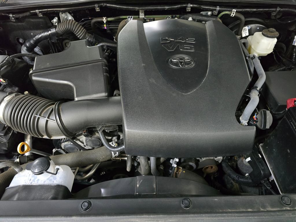 Used 2023 Toyota Tacoma SR5 AWD/4WD image 12