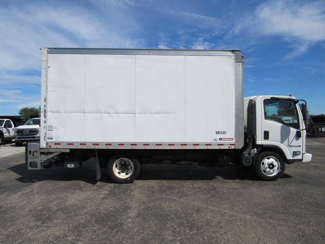 Used 2021 Isuzu NPR RWD image 2