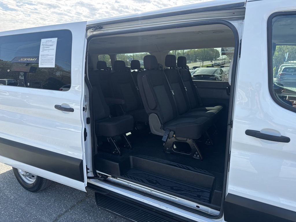 Used 2022 Ford Transit 350 XLT image 24