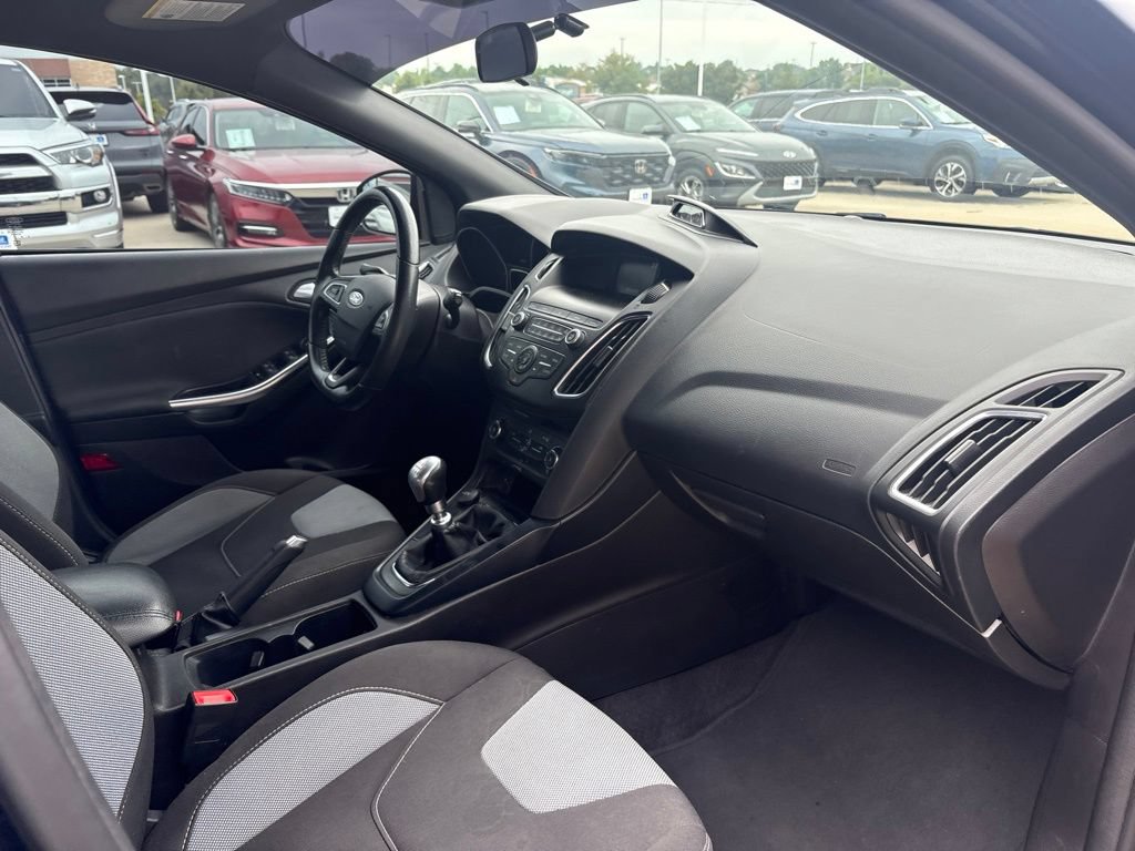 Used 2018 Ford Focus ST FWD image 23