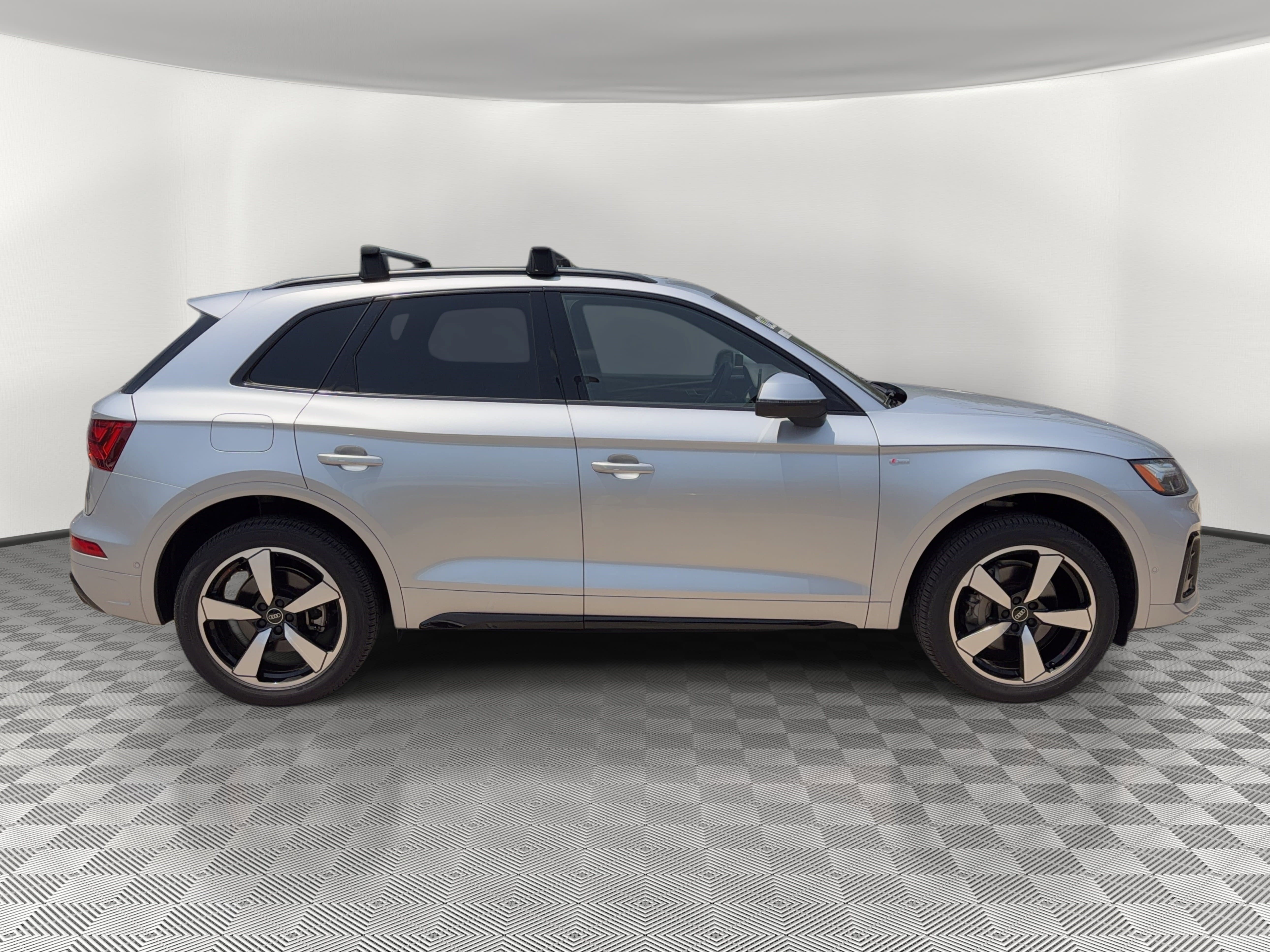 Used 2023 Audi Q5 2.0T Prestige w/ Prestige Package AWD/4WD image 8
