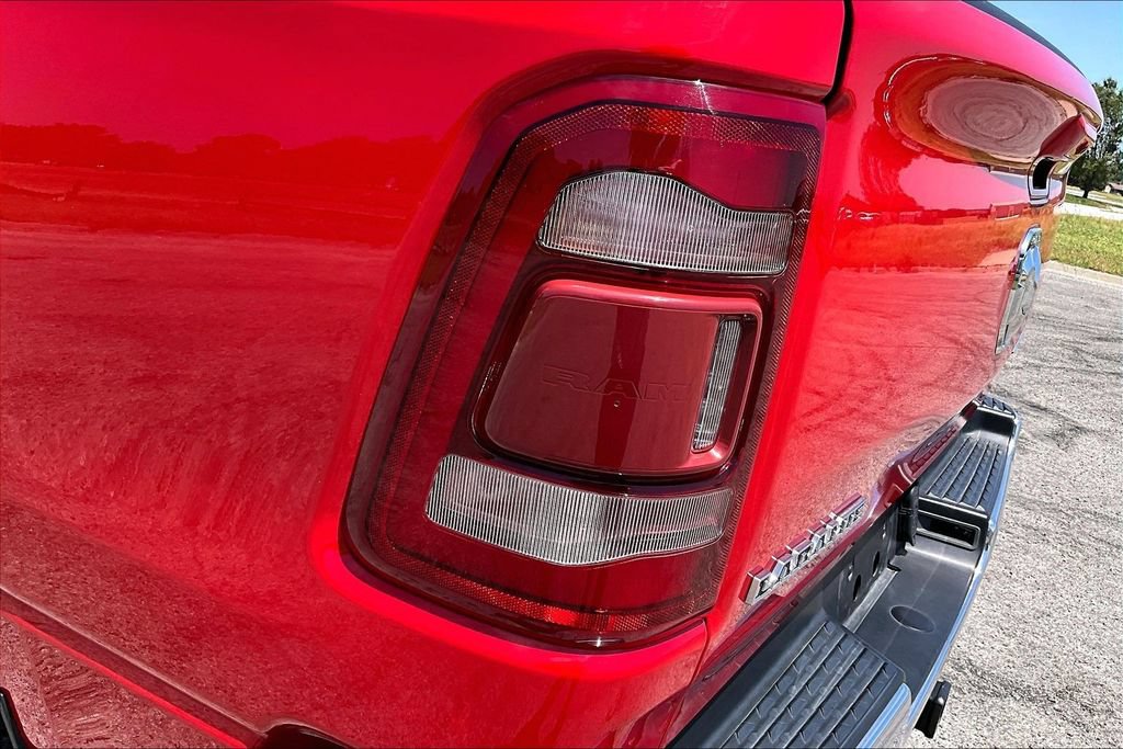 Used 2023 RAM 1500 Laramie AWD/4WD image 28