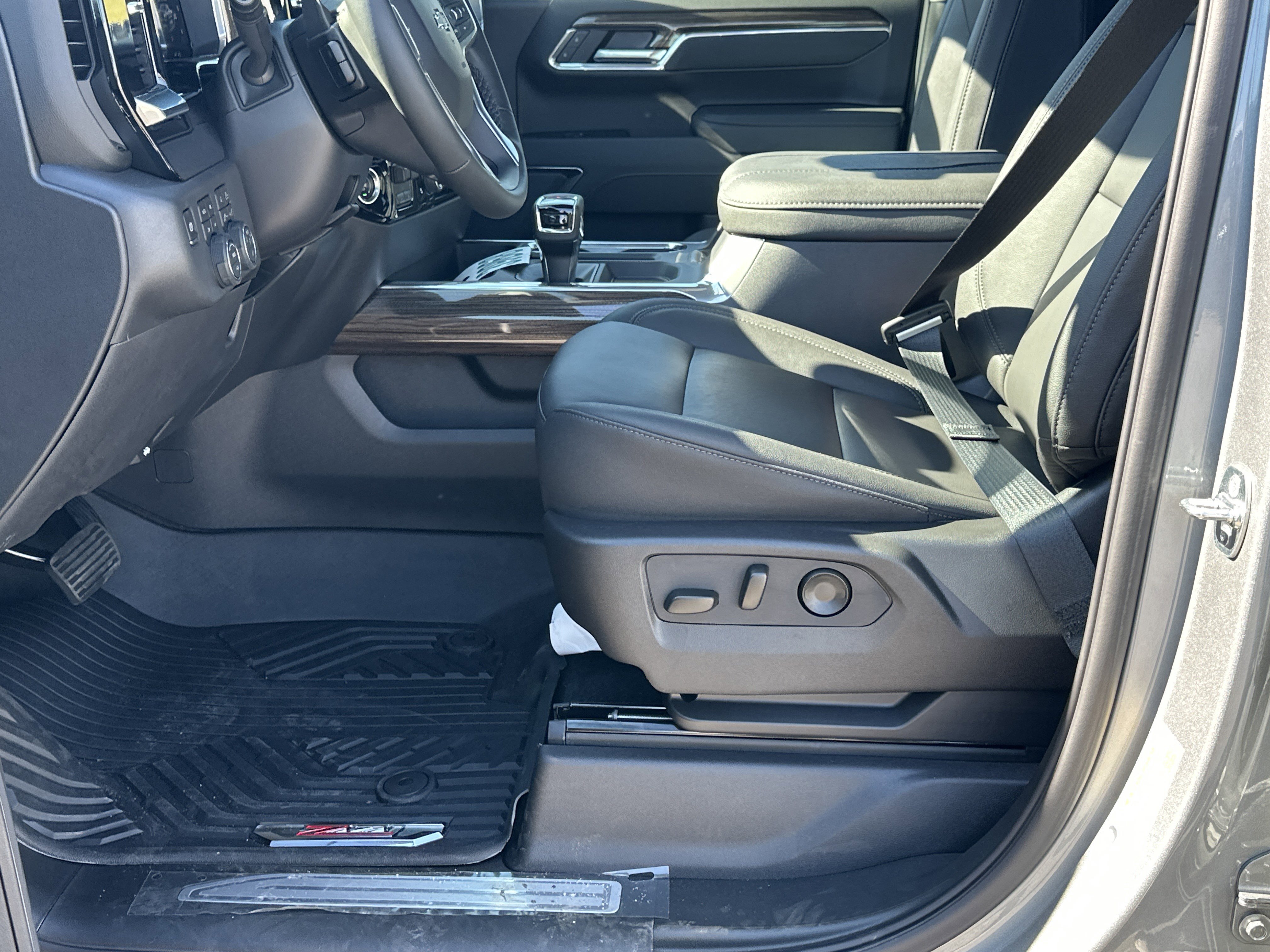 New 2026 Chevrolet Silverado 1500 LT Trail Boss w/ LT Trail Boss Premium Package image 9