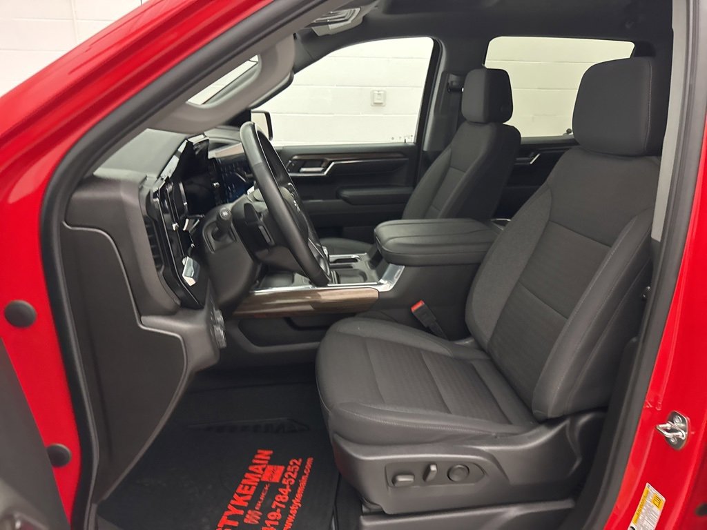 Used 2023 Chevrolet Silverado 1500 RST image 22